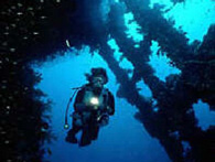 wreck-diving