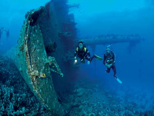 wreck-diving